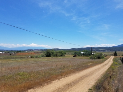 Northern California Farm Horse Property in Siskiyou County - image 43