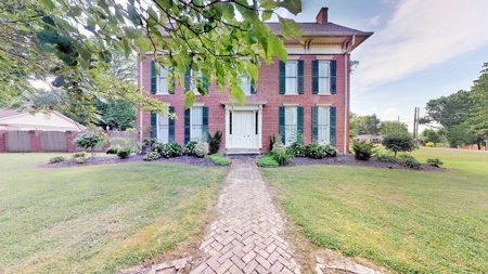 1849 Vintage Historic Antebellum Mansion For Sale in West TN - image 1