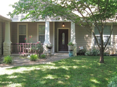 Lake Palestine Waterfront Home For Sale, Chandler Tx - image 1