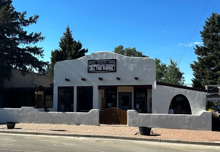 Commerical Building For Sale In Prime Location of Westcliffe - image 1