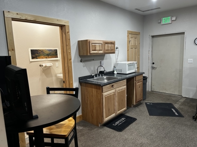 Commerical Building For Sale In Prime Location of Westcliffe - image 7
