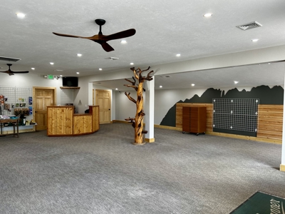 Commerical Building For Sale In Prime Location of Westcliffe - image 20