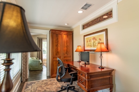 Lakefront Home For Sale On Lost Prairie Lake, Palestine Tx - image 19