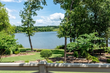Lakefront Home For Sale On Lost Prairie Lake, Palestine Tx - image 8