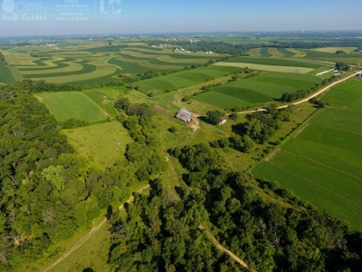 Spectacular Hunting & Farmland in Southwest Wisconsin - image 36