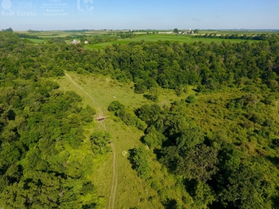 Spectacular Hunting & Farmland in Southwest Wisconsin - image 30