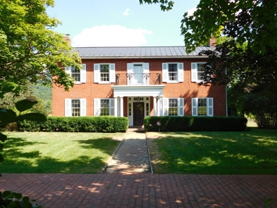 Historic Colonial Home on 189 Acres - image 1