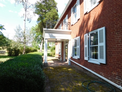Historic Colonial Home on 189 Acres - image 3