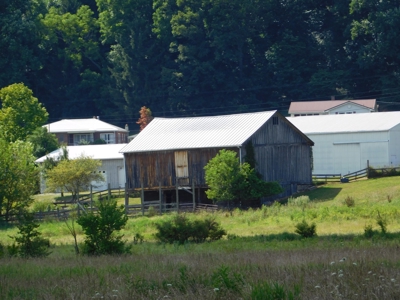 Historic Colonial Home on 189 Acres - image 15