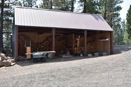 Eastern Oregon Forest Cabin with Private Lake - image 2