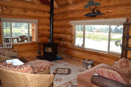 Eastern Oregon Forest Cabin with Private Lake - image 10