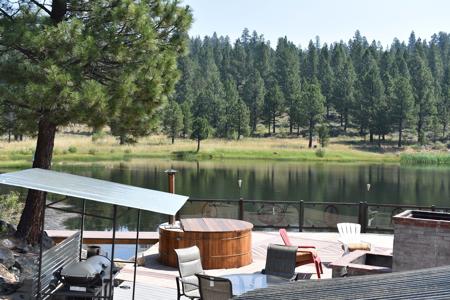 Eastern Oregon Forest Cabin with Private Lake - image 8