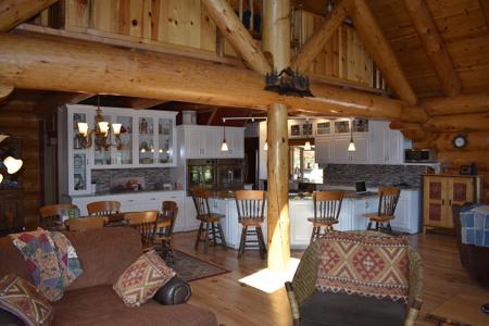 Eastern Oregon Forest Cabin with Private Lake - image 11