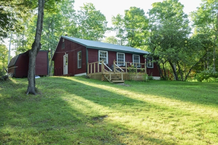Off-Grid Camp For Sale in Molunkus, Maine - image 9