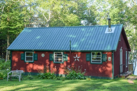 Off-Grid Camp For Sale in Molunkus, Maine - image 1