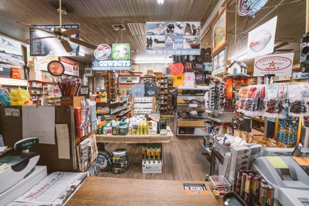 Historic Commercial Property For Sale - Bergheim - 7.72 AC - image 11