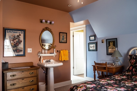 Chama NM Bed & Breakfast / Home for Sale, Commercial RE - image 11