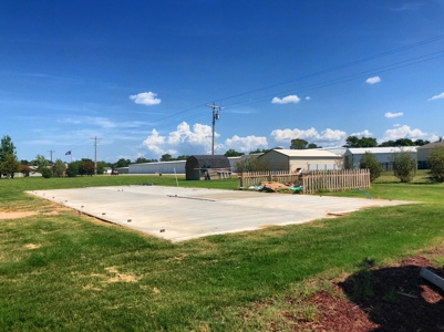 Beautiful Lot All Set And Ready To Go/ Lake Texoma - image 7
