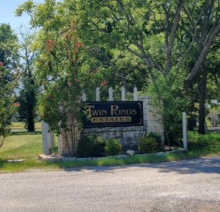Beautiful Lot All Set And Ready To Go/ Lake Texoma - image 16