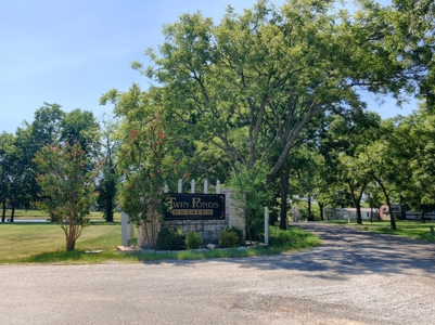 Beautiful Lot All Set And Ready To Go/ Lake Texoma - image 15