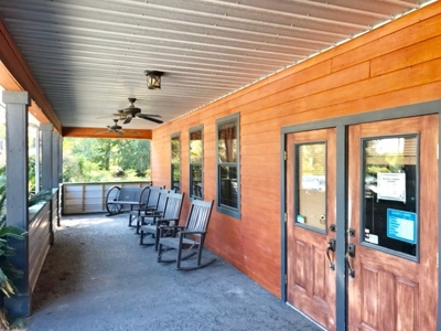 Commercial Building - Restaurant - Chiefland Florida - image 3