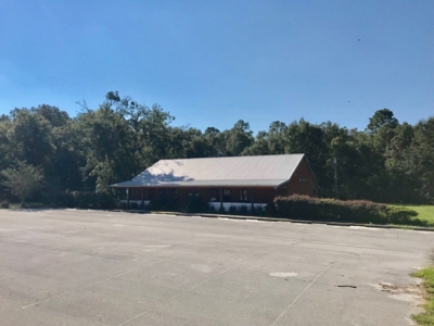 Commercial Building - Restaurant - Chiefland Florida - image 2