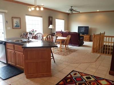 Incredible waterfront home for sale on Lake Thunderhead - image 4