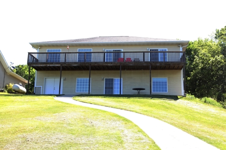 Incredible waterfront home for sale on Lake Thunderhead - image 32