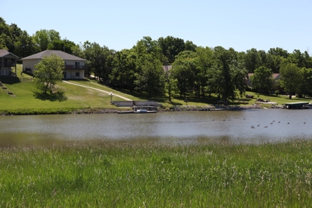 Incredible waterfront home for sale on Lake Thunderhead - image 30