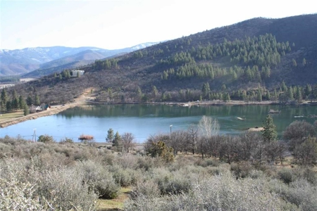 Land for Sale in Siskiyou County - image 1