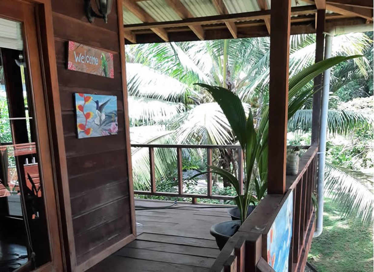 Waterfront Home, Dock + Community Pool — Discovery Bay, Isla Solarte - 22