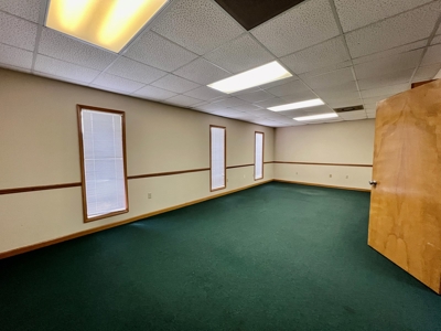 6036 Sq.Ft. Commercial Building For Sale Geneva, Alabama - image 38