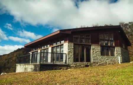 Floyd VA Home for Sale - Amazing Blue Ridge Parkway Views! - image 4