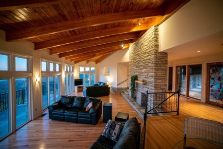 Floyd VA Home for Sale - Amazing Blue Ridge Parkway Views! - image 7