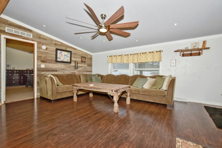 Mountain Home  in Florissant Colorado - image 13
