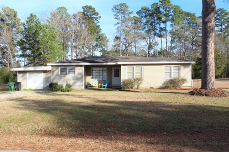 Longview TX Home For Sale At Auction Near East Texas Airport - image 1