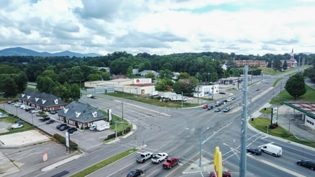 Prime Commercial Property in Salem VA - image 2