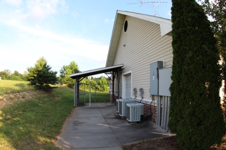 Commercial Building For Sale  In Patrick County, Va - image 37