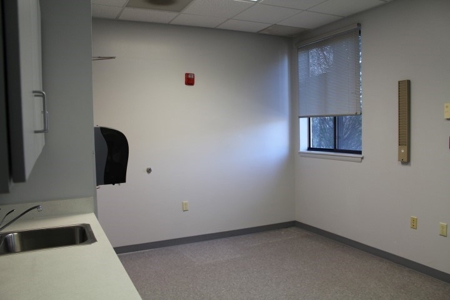 Commercial Building For Sale  In Patrick County, Va - image 2