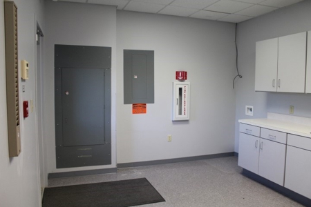 Commercial Building For Sale  In Patrick County, Va - image 1