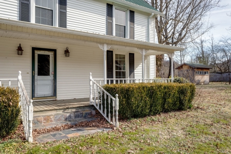 Culleoka, Tennessee Maury County Country Home with Acreage - image 7