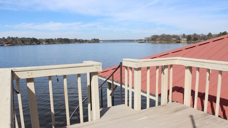 Lake Palestine Waterfront Home For Sale With Pool | East Tx - image 48
