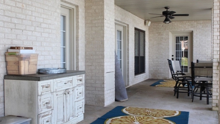 Lake Palestine Waterfront Home For Sale With Pool | East Tx - image 31