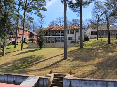 Lake Palestine Waterfront Home For Sale With Pool | East Tx - image 49