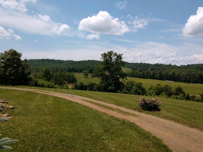 Country Home & Acreage for Sale in Floyd VA - image 37