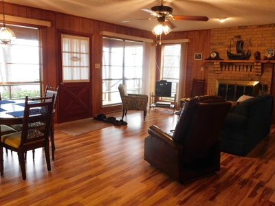 Waterfront Home For Sale Lake Palestine East Texas Country - image 5