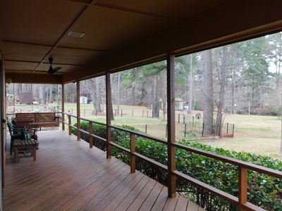 Waterfront Home For Sale Lake Palestine East Texas Country - image 17