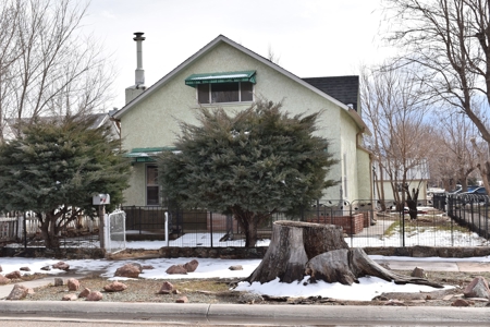 Move in Ready Historic Home for Sale in Florence, Colorado - image 1