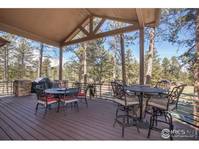 Beautiful Family Retreat On the 12th Green - image 7