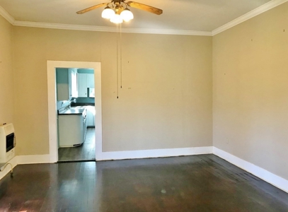 3 Bed, 1.5 Bath Bungalow Near Town, 2 Shops, Summit, MS - image 5